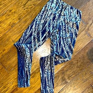 Liquido yoga pants like new..abstract animal print